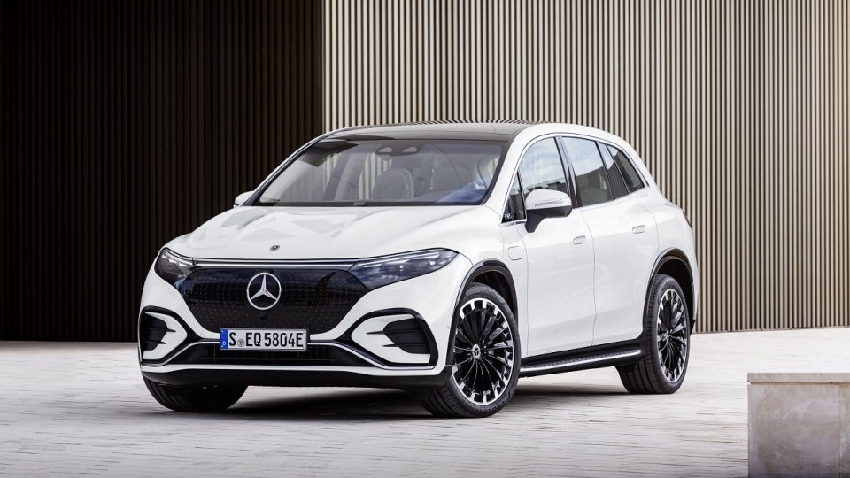 Mercedes-Benz_EQS_SUV_Exterior